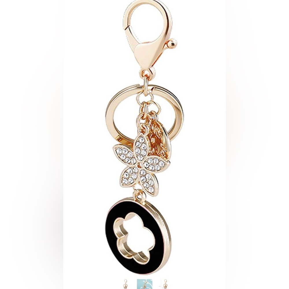 Elegant Gold and Black Keychain Accessory